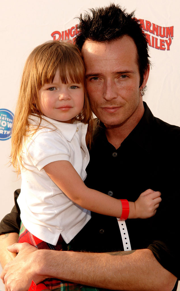 Scott Weiland S Ex Wife Pens Emotional Letter Following His Death E Online Au
